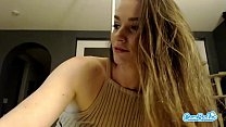 Тори Блэк кричит, сквиртует и испытывает оргазм во время мастурбационного шоу Camsoda с вибратором
